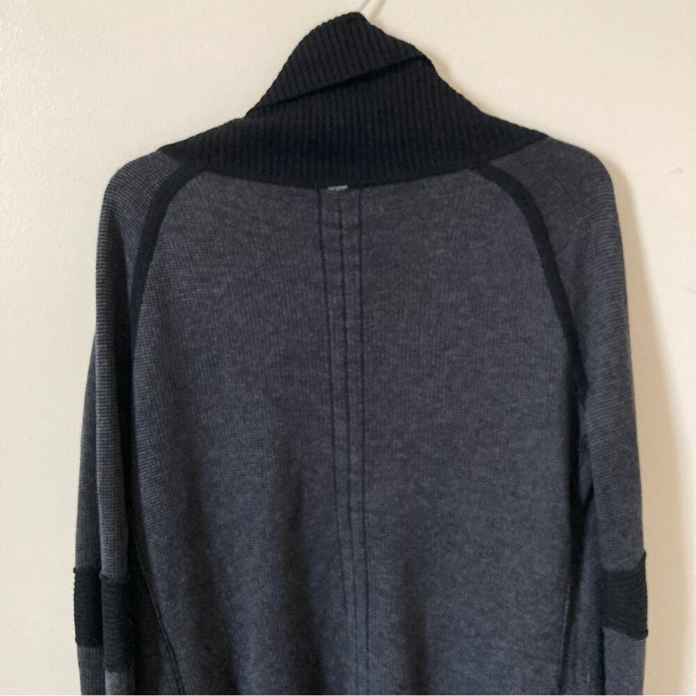 Lululemon Reversible Cardigan Wrap Black Size 6 - Picture 9 of 15